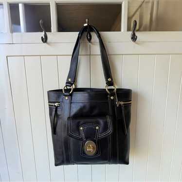 COACH Legacy Gigi Tote Bag Turn lock Y2K