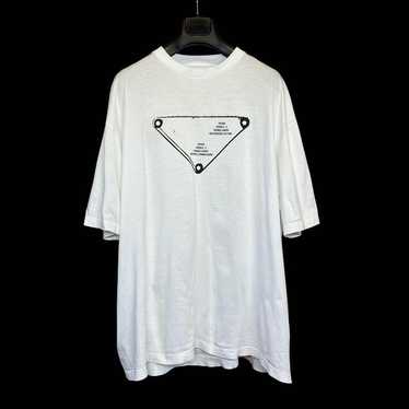 PRADA Triangletag T-shirt Y2K 三角タグ PRADA Triangletag T-shirt Y2K 三角タグ - メルカリ