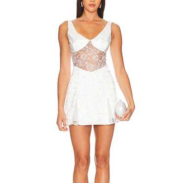 Elegant White Lace Mini Dress - image 1