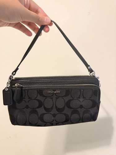 COACH 6094 と6044と6332 Coach 6094 Signature C Demi Shoulder Bag – Rediscover Vintage