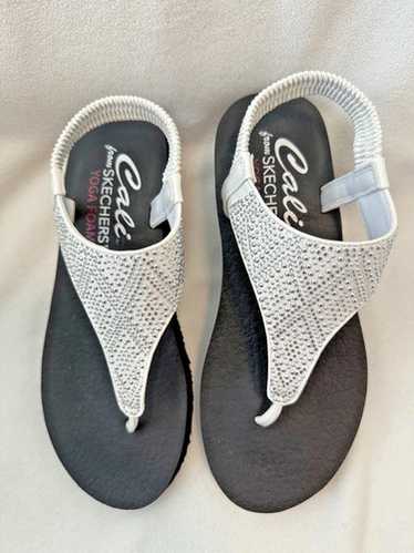 skechers meditation rock crown sandals white
