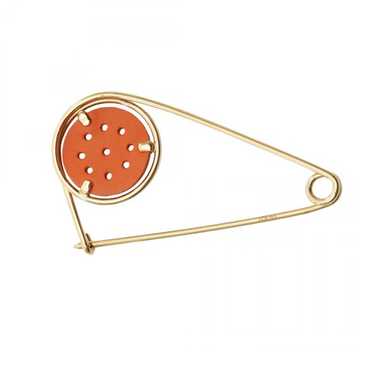 Loewe pin & - Gem