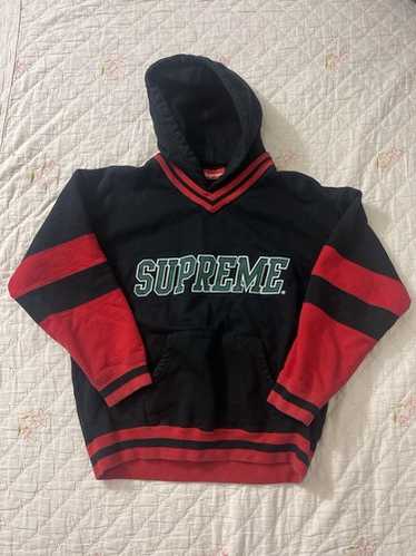トップス Supreme Hockey Hooded Sweatshirt \"\" Supreme Hockey Hooded Sweatshirt (FW22) - $178