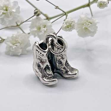 James Avery ジェームズアヴェリー　シルバーカウボーイブーツ　チャーム James Avery Retired Silver Small Cowboy Boot Charm | eBay