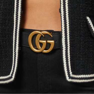 GUCCI ブラックレザーベルト ゴールドGGロゴ GUCCI ブラックレザーベルト GGロゴ