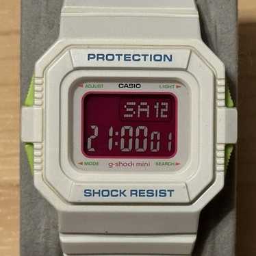 CASIO G-SHOCK MINI GMW-50 ホワイト CASIO G-SHOCK MINI GMW-50 ホワイト CASIO G-SHOCK MINI GMW-50