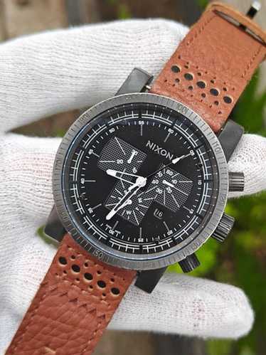 NIXON THE MAGNACON SS クロノグラフ 時計 シルバー