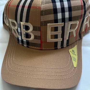 Burberry キャップ　LOVE リカルドティッシ　チェック　グラフィティ 予約販売品】 LOVE キャップ Burberry リカルドティッシ