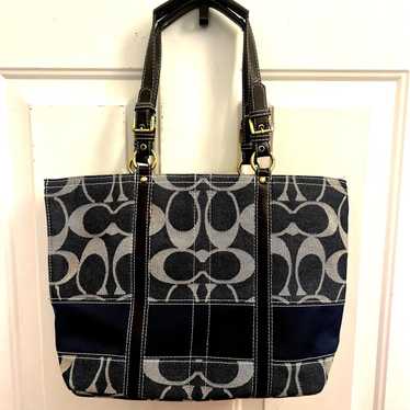 バッグ Coach Legacy Denim Signature Tote Bag COACH® Outlet | Smith Tote Bag In Signature Denim