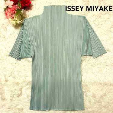Issey Miyake - Gem