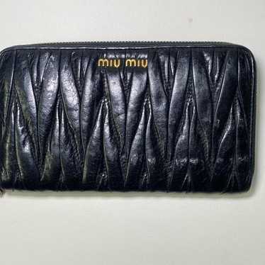 [MiuMiu] Small Materase Zipper Wallet-Black / ☆送料込☆ Miu Miu Small Matelassé Nappa Leather Zipper Wallet Black