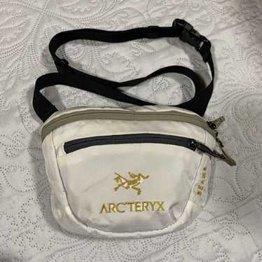 ARC'TERYX ×Beams Mantis1 ホワイト Arc'teryx Beams Mantis 1 White Gold