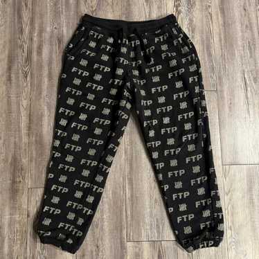 FTP x Undefeated All Over Sweatpant Lサイズ FTP x Undefeated All Over Sweatpant Black Men's - FW18 - US
