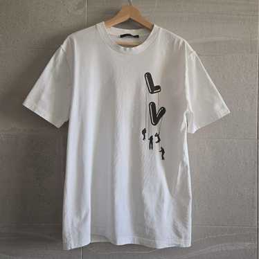 【LUV IS TRUE】IM LV グラフィックTシャツ♡ Qoo10 LUV IS TRUE IM LV TEE ロゴ 半袖 プリント