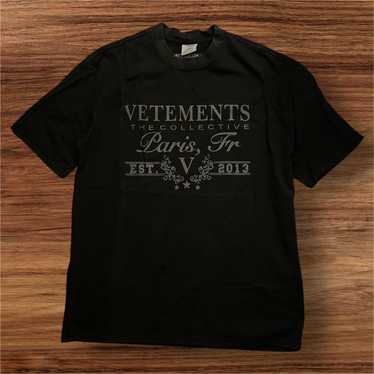 【関税込み】VETEMENTS パープル Flying Unicorn Tシャツ Purple Flying Unicorn T-Shirt by VETEMENTS on Sale