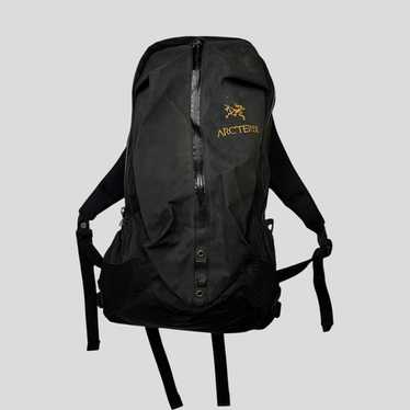 【最終値下げ】アークテリクス ARCTERYX ARRO 22 BACKPACK Arro 22 Backpack in Eden - Arc'Teryx