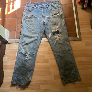 デニム・ジーパン Balenciaga Light Blue Jeans With Distressed Hem Balenciaga Light blue jeans with distressed hem | TheDoubleF