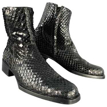 GIANNI VERSACE ワークブーツ size85 ITALY製 レーダー アンクル ブーツ 85 mm ブラック,ゴールド | VERSACE JP