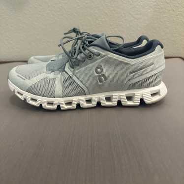 On Cloud 5 トレーニングシューズ 7.5 グレー Amazon.com | On Men's Cloud 5 Sneakers, Fog | Alloy, 7