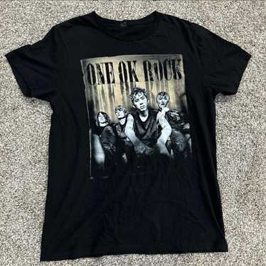 美品 ONE OK ROCK Tシャツ 2020 wonder Amazon.co.jp: ワンオク ONE OK ROCK Wonder Tシャツ : ホビー