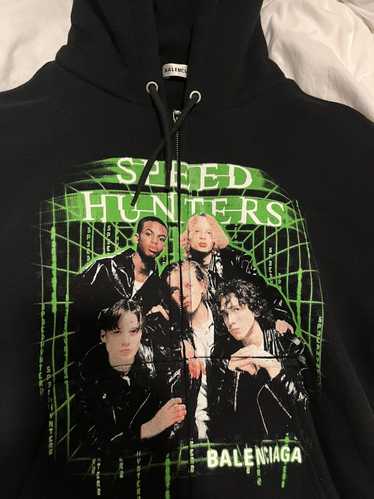 BALENCIAGA SPEED HUNTERS フーディー Who Are The “Speed Hunters” from Balenciaga's FW18 collection?