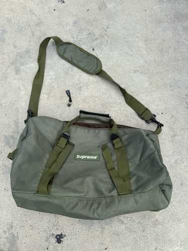 バッグ SS25 Supreme Duffle Bag Olive Supreme Duffle Bag (SS25) - $168