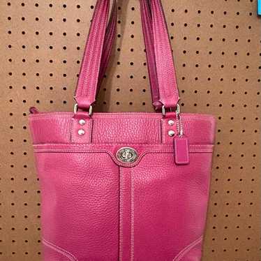 Coach pink leather turnlock - Gem