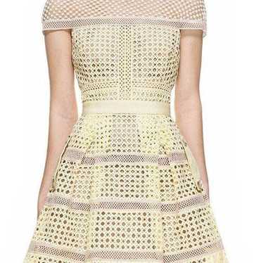 Self portrait yellow dress - Gem