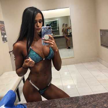 ＊美品＊IFBB NPC  Bikini suit IFBB NPC Competition Bikini Suit and Robe Set / Bodybuilding