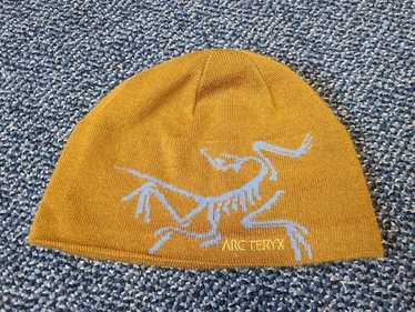 Bird head toque - Gem