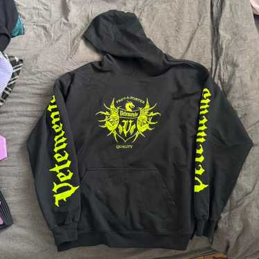 関税送料込◆VETEMENTS ◆ブラックレーベル ロゴネオン パーカー 23SS VETOMONT VETEMENTS LOGO LIMITED EDITION HOODIE DURING
