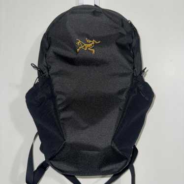 Arc'teryx Mantis 15 ブラックバックパック ARC'TERYX アークテリクス マンティス 26 バックパック MANTIS