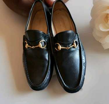 靴 gucci bit loafer 40 1/2Eblack gold GUCCI 1953 Patent Black Leather Gold Horsebit Loafer, Sz UK