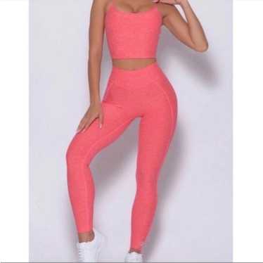 Bombshell sportswear uplift - Gem