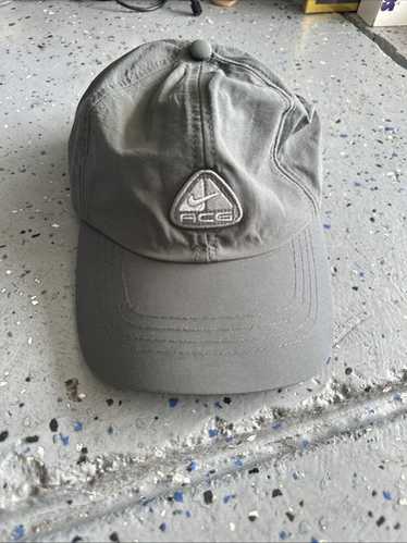 帽子 Deadstock Nike ACG Cap Grey Vintage ACG cap in store now 🏆 OPEN 10 - 6 #acg #nike