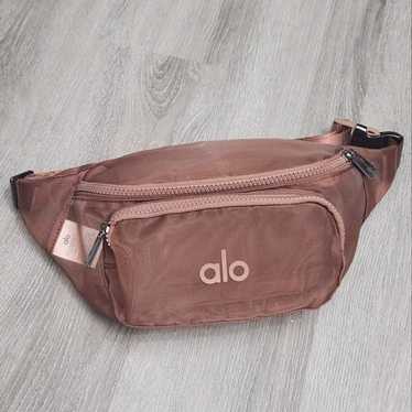 【ALO Yoga】SHEER FANNY PACK 海外限定 Sheer Fanny Pack - Black | Alo Yoga