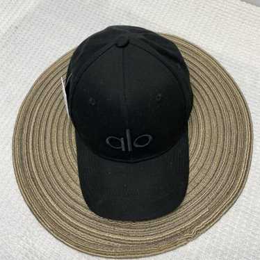 alo yoga Off-Duty Cap オフデューティ新品未使用　即決価格！ 送料無料【alo yoga】satin off duty cap サテン キャップ (ALO