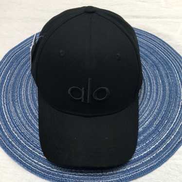 Alo Yoga Off-Duty Cap - Black/White - Gem