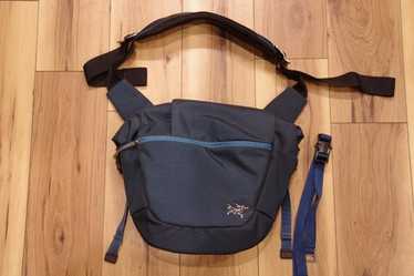 ARC’TERYX  MISTRAL 8 Arc'Teryx Mistral 8 Shoulder Side Bag - Black