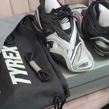 ★Balenciaga★Tyrex Sneakers Silver【送料込/関税込】 balenciaga silver tyrex sneakers size 4 | eBay