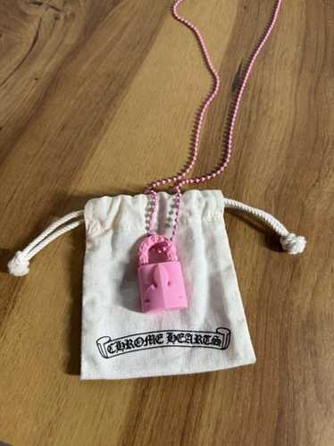 送料無料【Chrome Hearts】CH Padlock Fleurknee Pendant Chrome Hearts Silichrome CH FleurKnee Padlock Black Silicone
