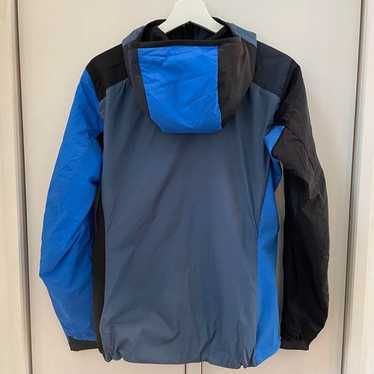 ARC'TERYX  BEAMS Atom LT Hoody ウィメンズLサイズ ARC'TERYX BEAMS Atom LT Hoody ウィメンズLサイズ