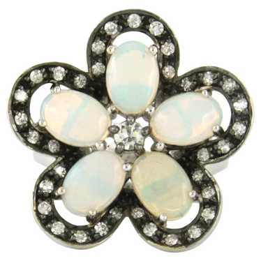 Ring In The Shape Of A Flower Set With Opal And D… - image 1
