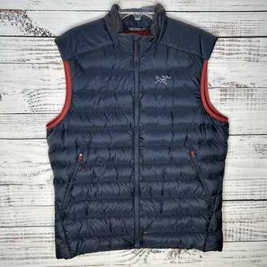 ジャケット・アウター Arc'teryx Cerium LT Down Vest M Navy Arcteryx down vest - Gem