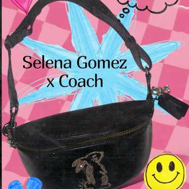 コーチ　Coach Selena Gomez ブラックボディバッグ COACH® | Selena Belt Bag With Bunny
