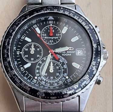 Seiko v657 8120 - Gem