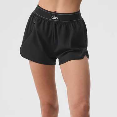 Alo yoga match poInt short 黒 Lサイズ Match Point Short - Black | ALO