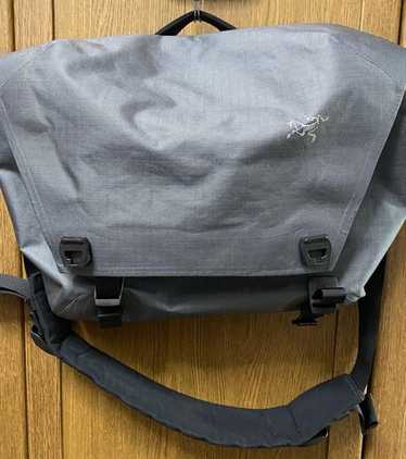 最終価格 ARC’TERYX granville 10 courier bag Arc'teryx Granville 10 Courier Bag | The Last Hunt