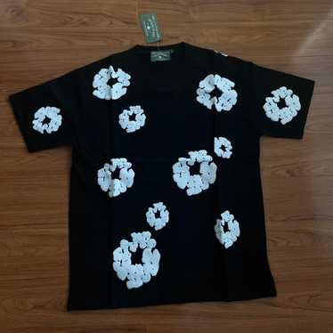 海外希少 【Denim Tears】カンヌティーゼブラTシャツ DENIM TEARS》ロゴ カンヌ Tシャツ 黒 グレー ゼブラ柄 (Denim