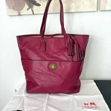 バッグ Coach Legacy Turn Lock Tote bag y2k Rare Coach Legacy Turn Lock Tote Bag Y2K Rare 9158 – Authentic